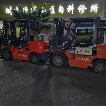 观平路改造施工 叉车吊车出租与租赁设备保障工程高效推进